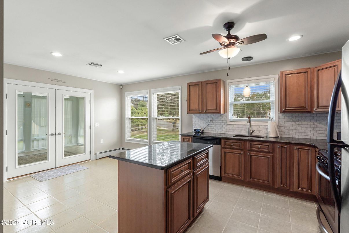 Interior, Kitchen, Pendant Lights, Recessed Lighting