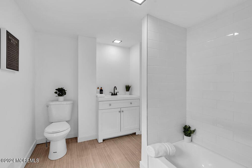 Bathroom, Interior, Recessed Lighting, Wood Texture Flooring