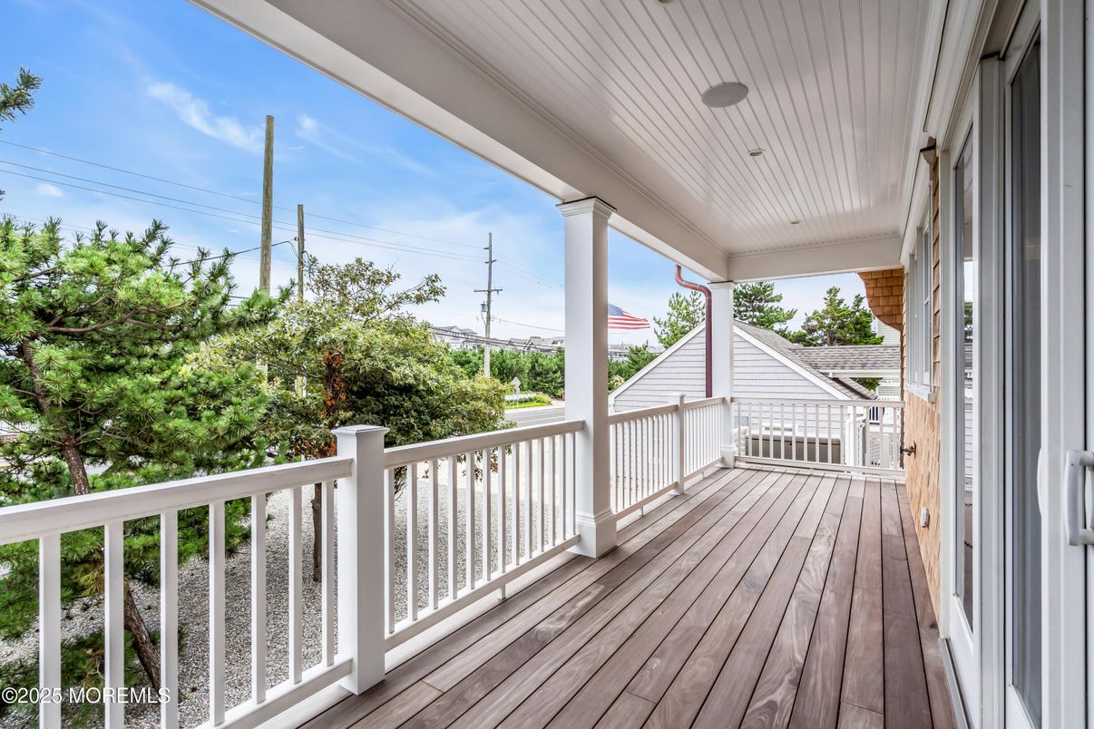 Exterior, Wood Texture Flooring