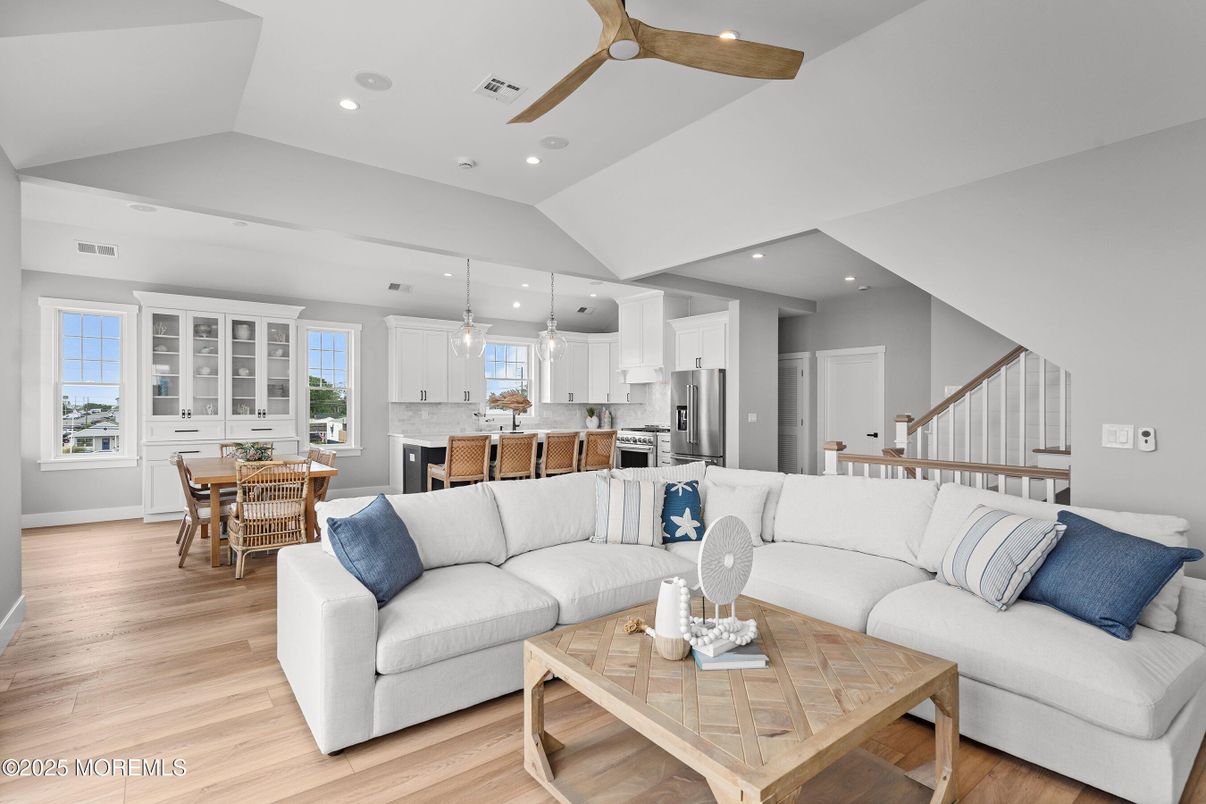 Dining room, Interior, Kitchen, Living room, Pendant Lights, Recessed Lighting, Stainless Steel Appliances, Wood Texture Flooring