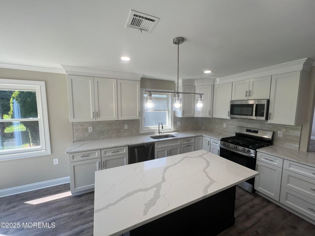 Interior, Kitchen, Pendant Lights, Recessed Lighting, Wood Texture Flooring