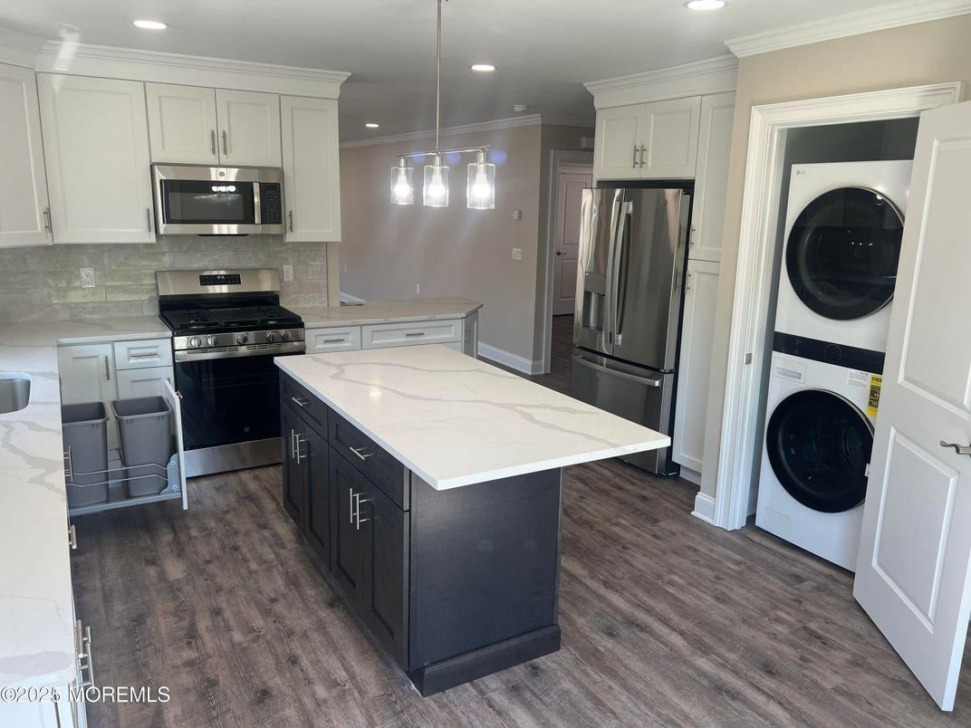 Interior, Kitchen, Pendant Lights, Recessed Lighting, Stainless Steel Appliances, Washer, Wood Texture Flooring