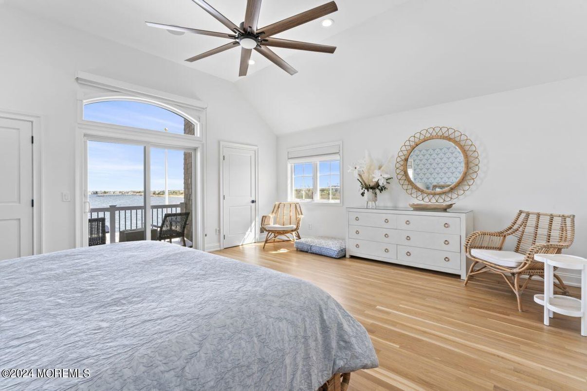 Bedroom, Interior, Recessed Lighting, Water, Wood Texture Flooring