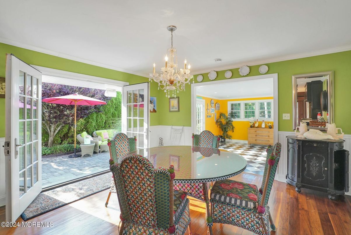 Chandelier, Dining room, Interior, Wood Texture Flooring