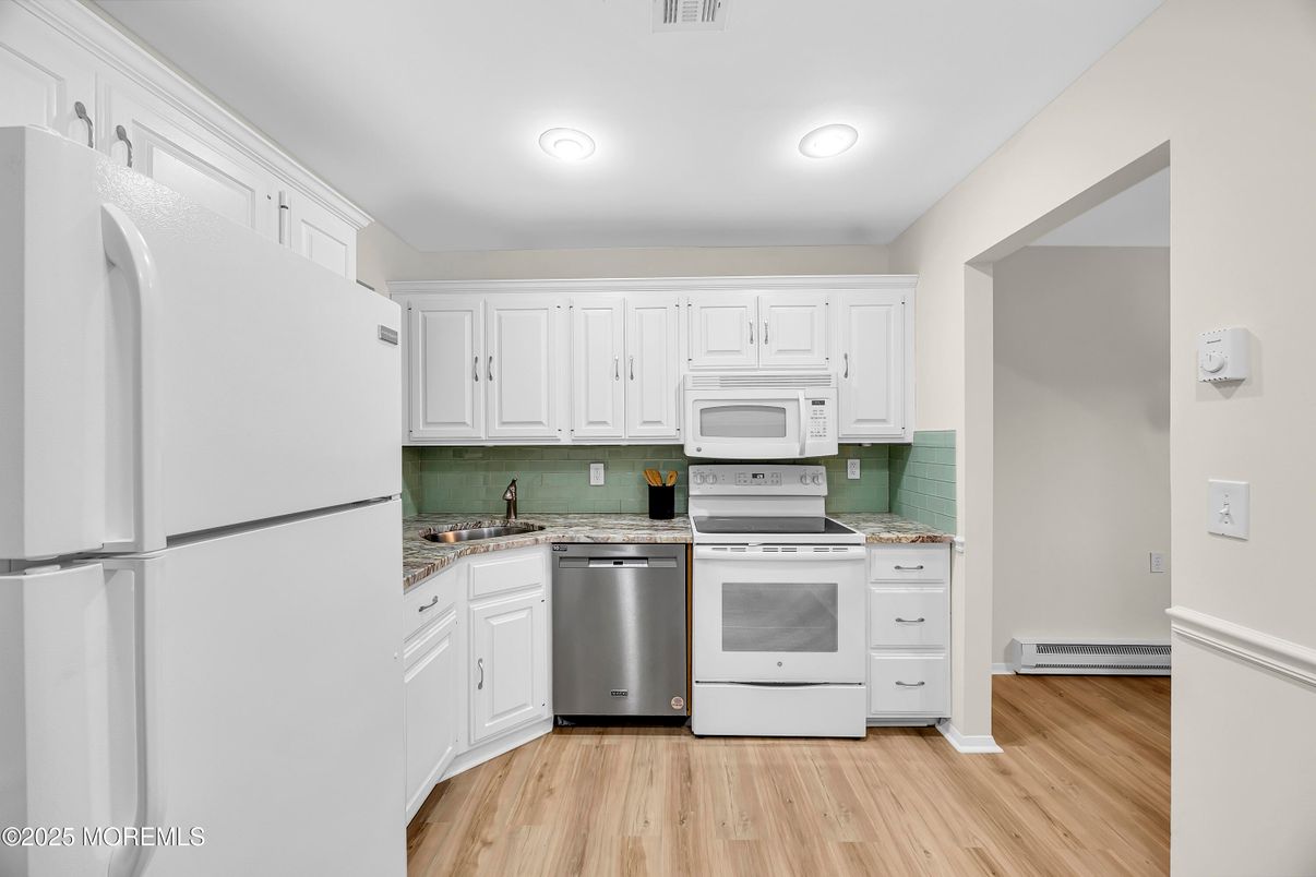 Interior, Kitchen, Recessed Lighting, Wood Texture Flooring