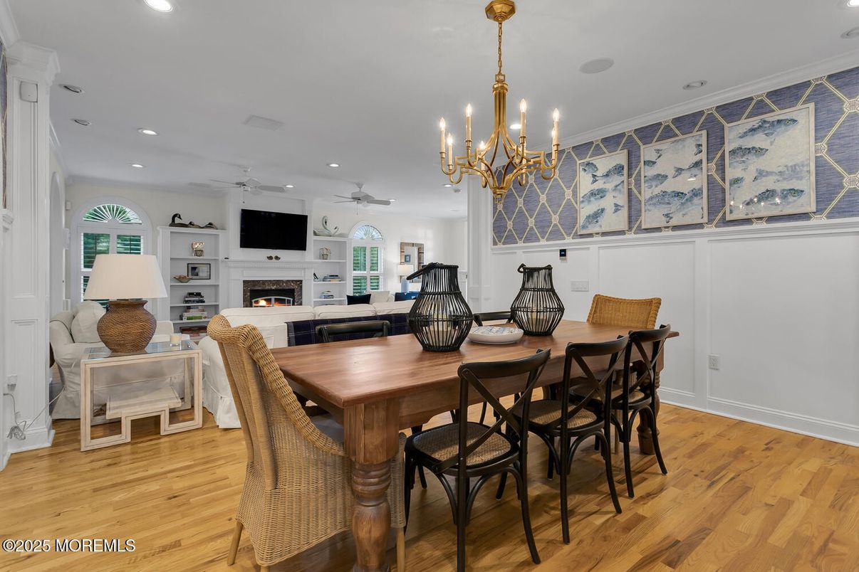 Chandelier, Dining room, Fireplace, Interior, Recessed Lighting, Wood Texture Flooring