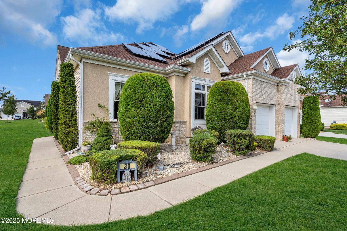 Attached, Exterior, Facade, Solar Panels, Mediterranean