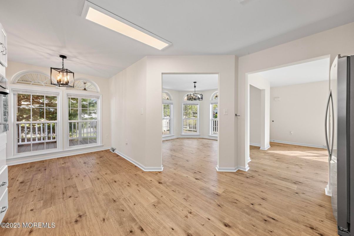 Chandelier, Empty room, Interior, Pendant Lights, Wood Texture Flooring