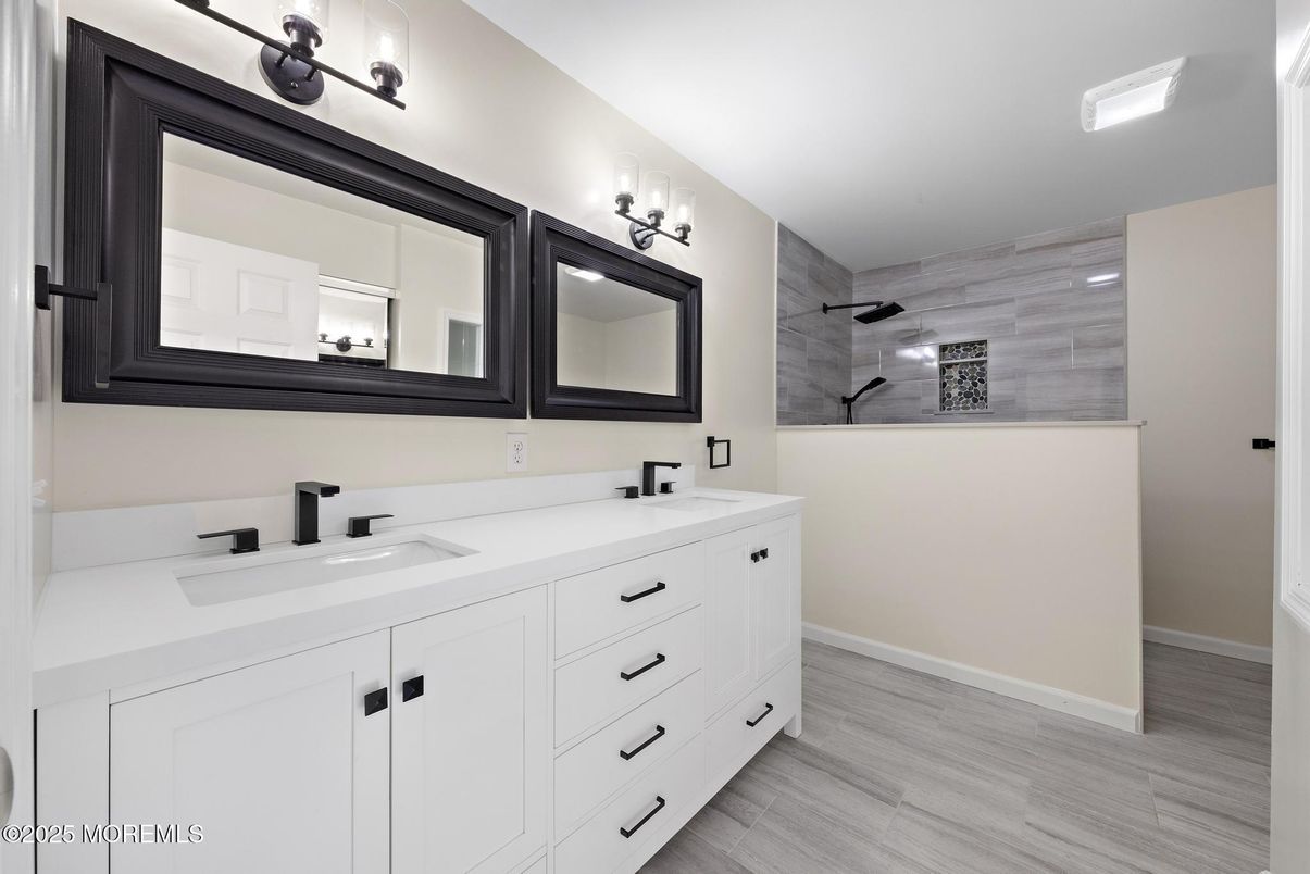 Bathroom, Dual Sink Vanities, Interior, Wood Texture Flooring