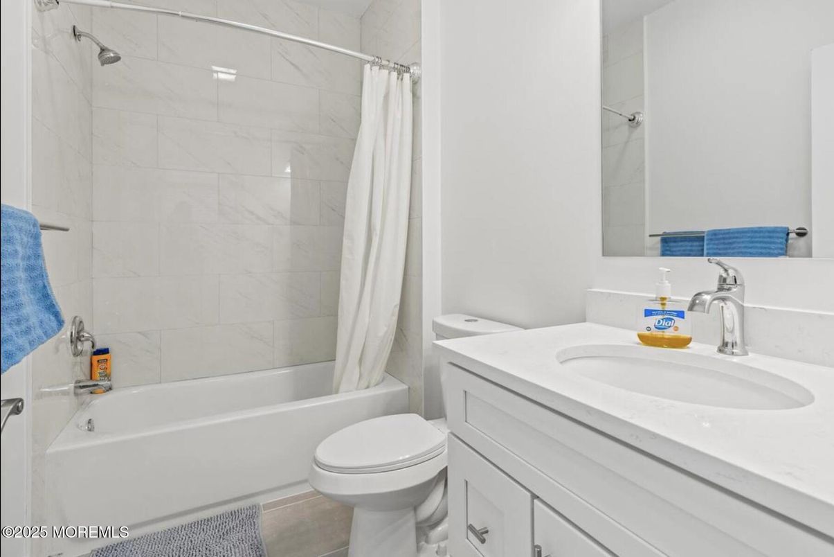 Bathroom, Interior, Marble Walls