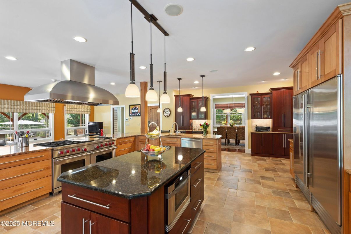 Interior, Kitchen, Pendant Lights, Recessed Lighting, Stainless Steel Appliances