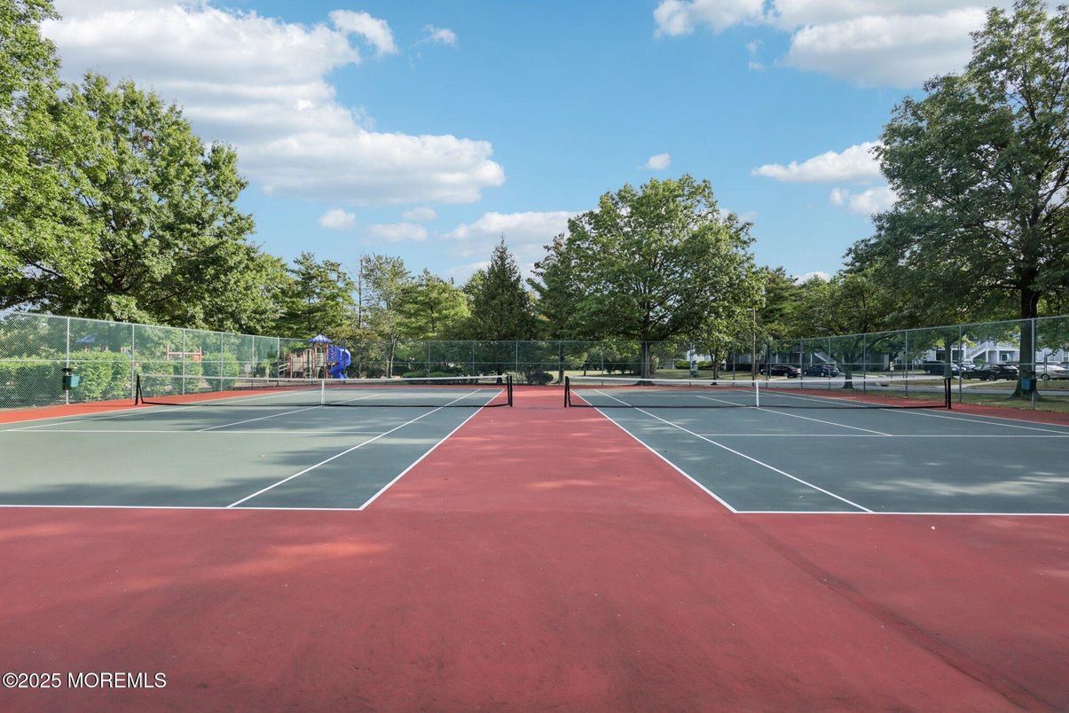 Exterior, Tennis Courts