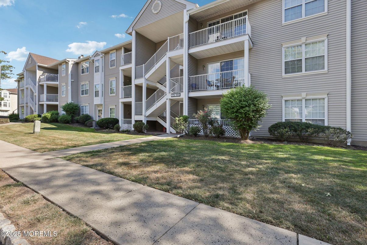 Exterior, Facade, Condo Building