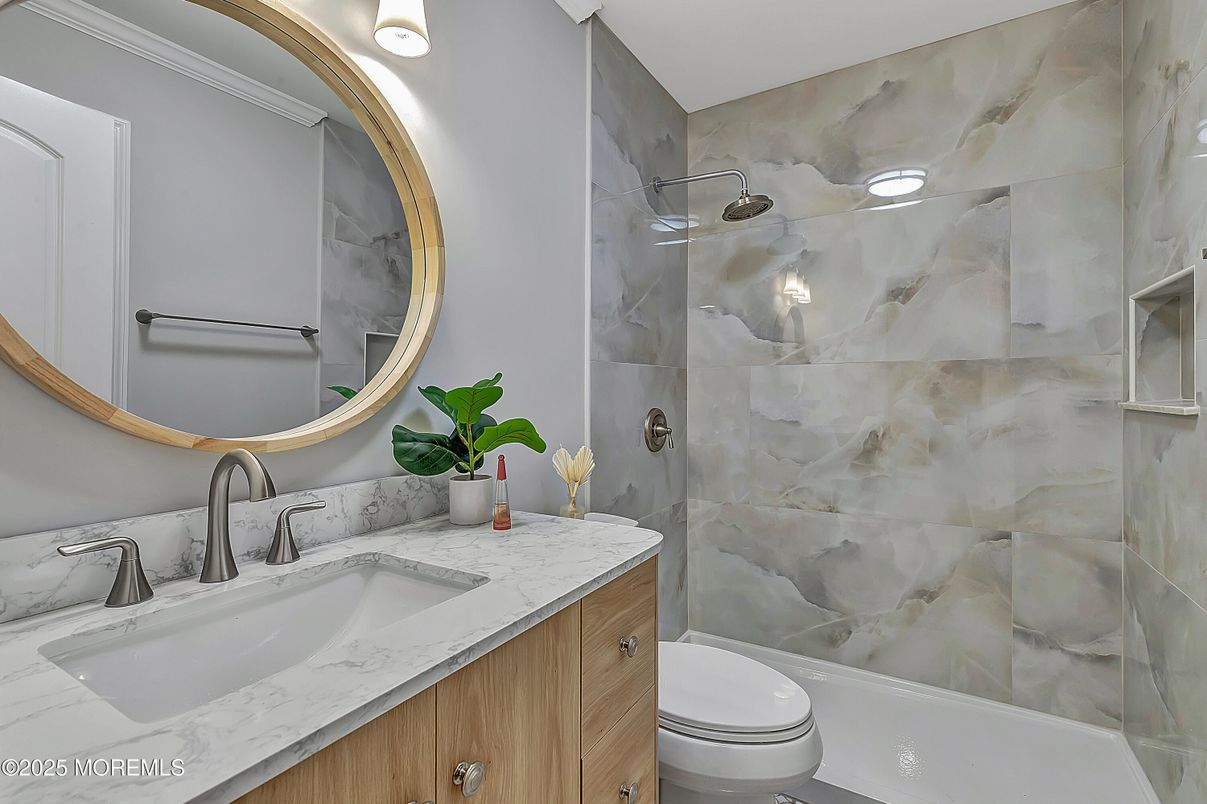 Bathroom, Interior, Marble Walls