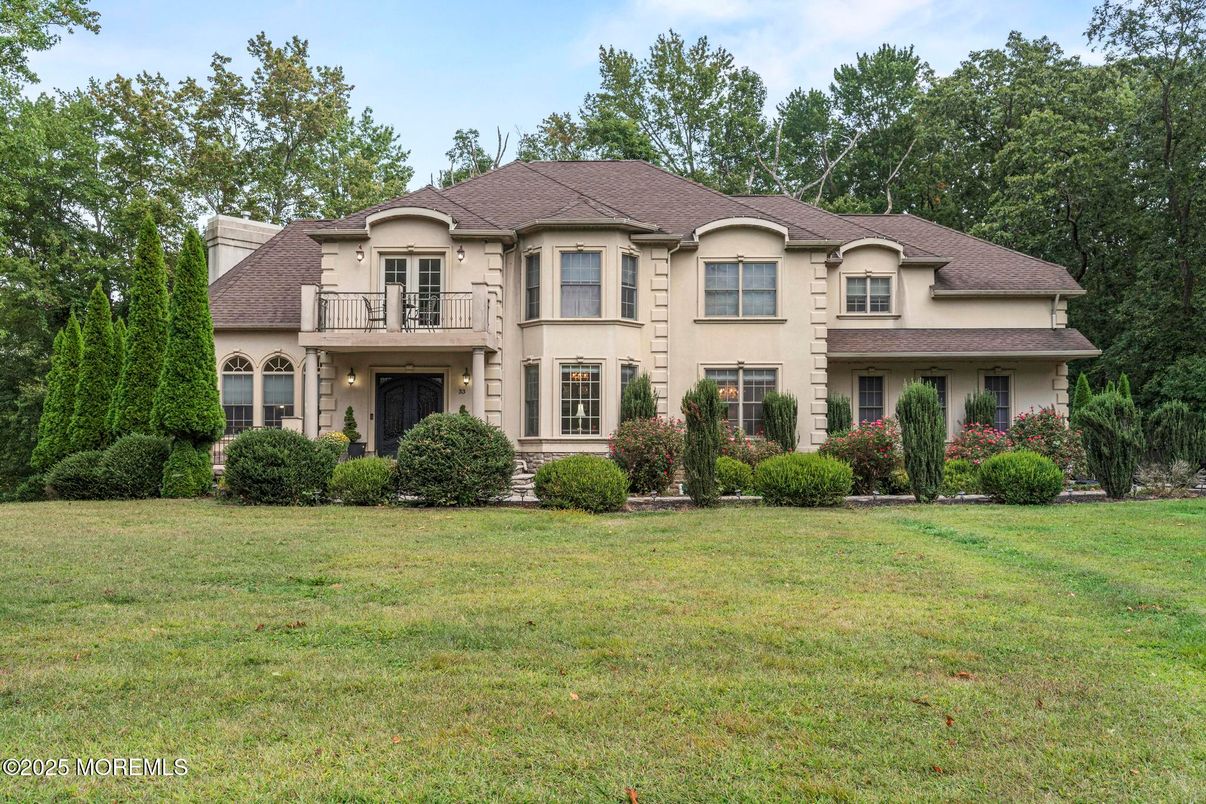 Backyard, Exterior, Facade, French Provincial