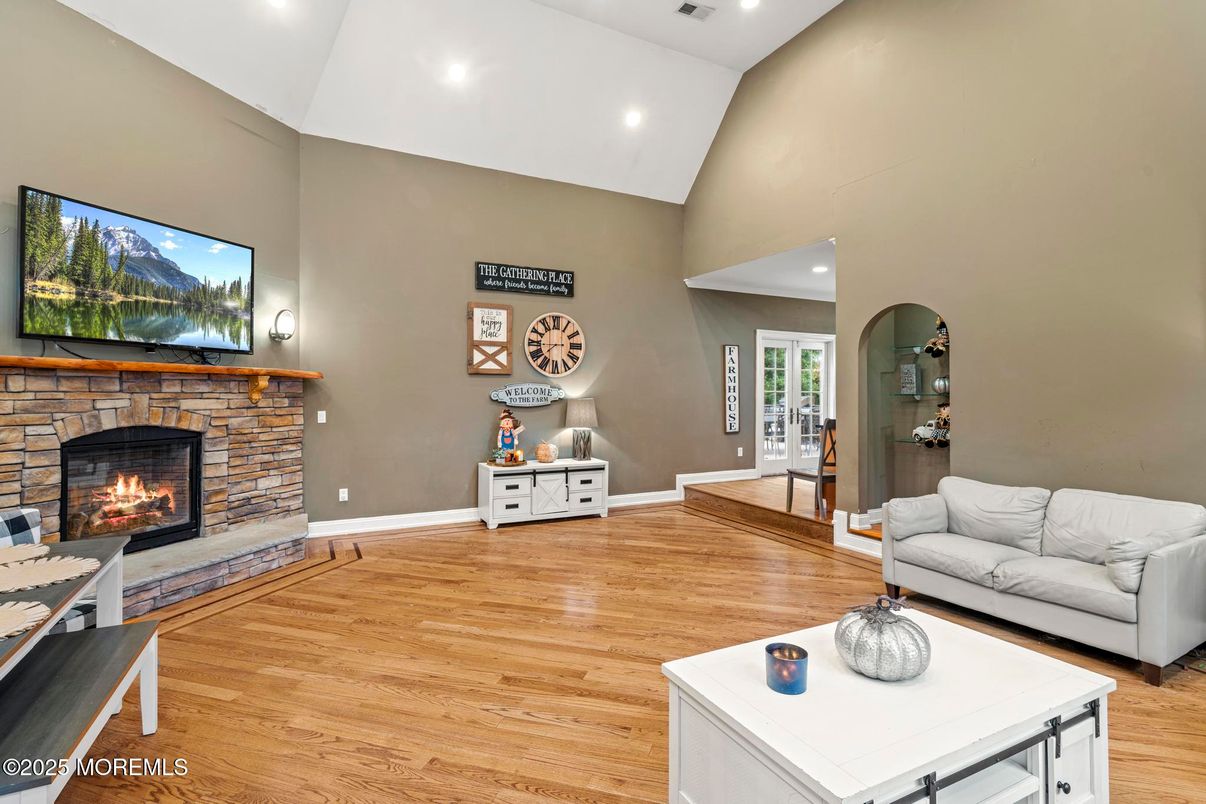 Fireplace, Interior, Living room, Recessed Lighting, Wood Texture Flooring