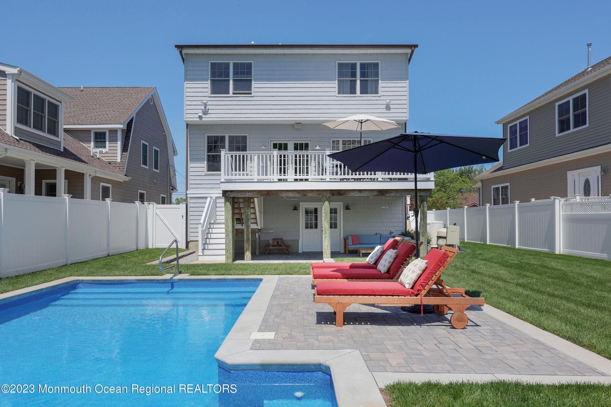 Backyard, Exterior, Pool