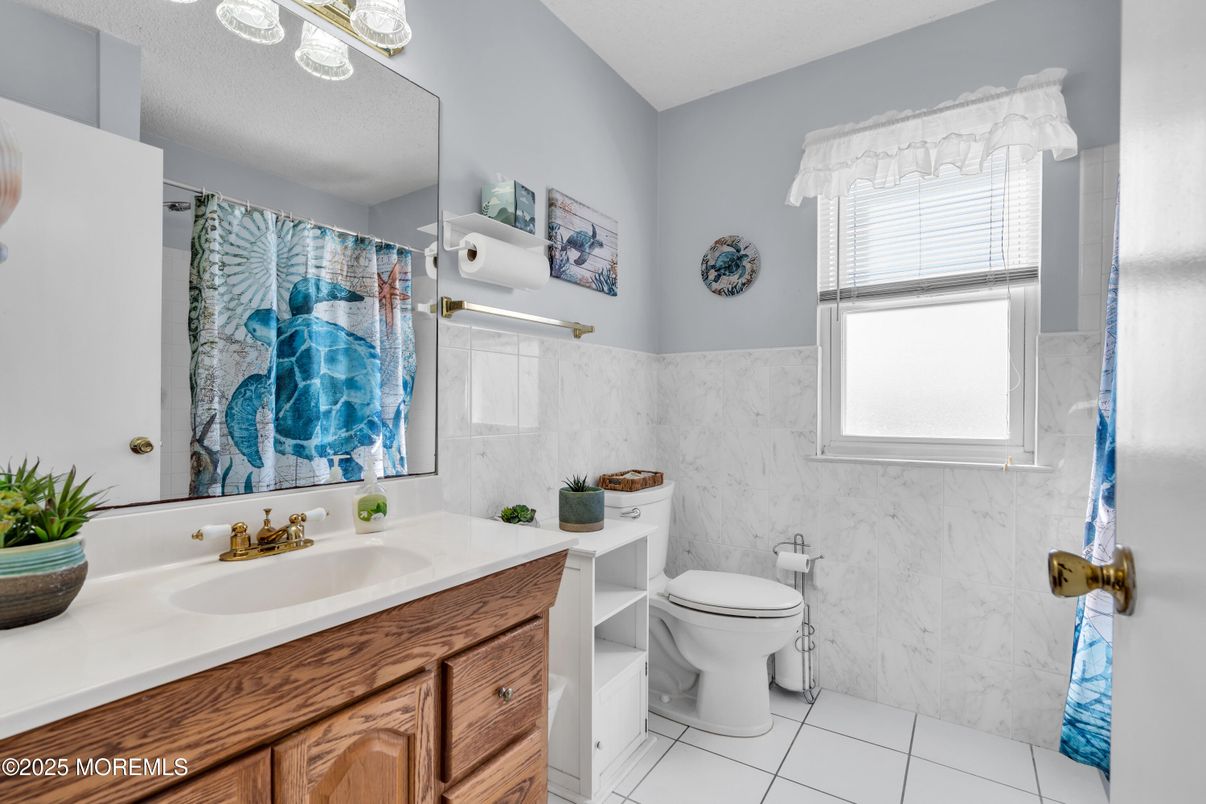 Bathroom, Interior, Marble Walls
