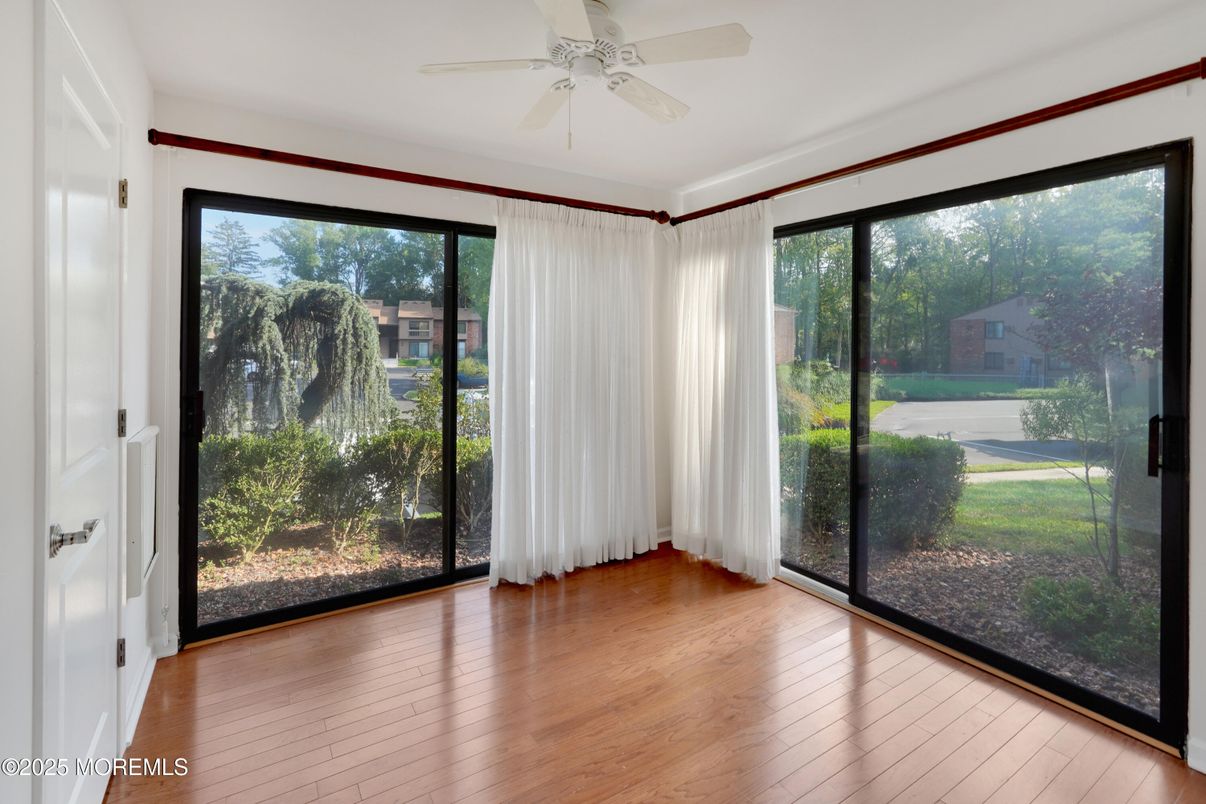 Empty room, Interior, Wood Texture Flooring