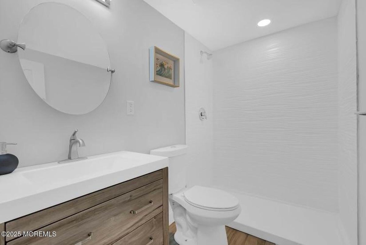 Bathroom, Interior, Recessed Lighting, Wood Texture Flooring