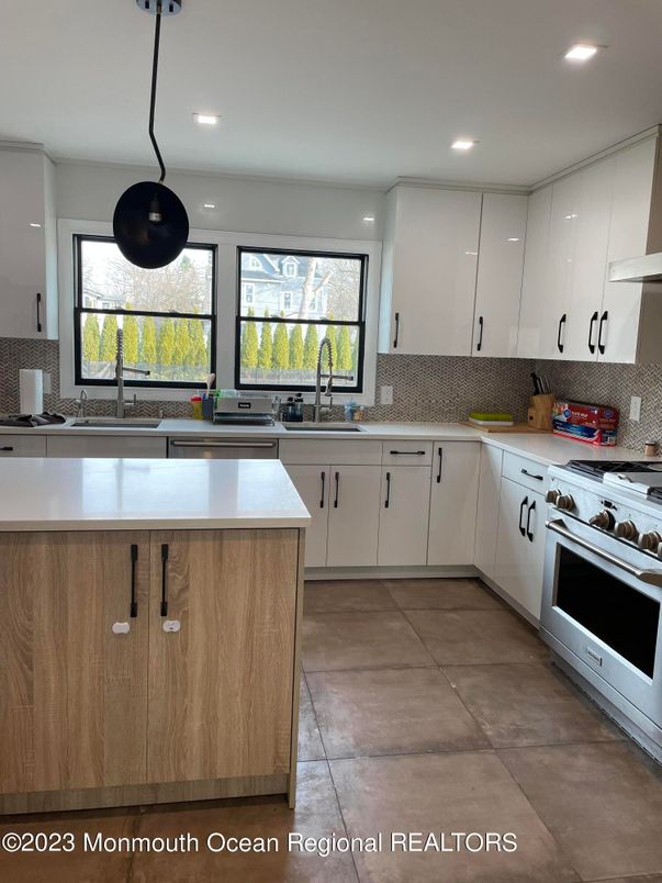 Interior, Kitchen, Pendant Lights, Recessed Lighting, Stainless Steel Appliances