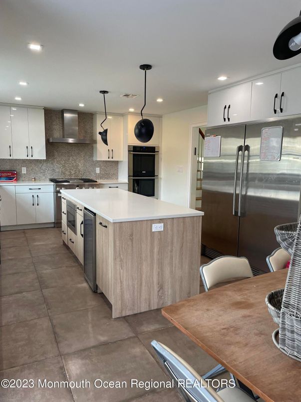 Interior, Kitchen, Pendant Lights, Recessed Lighting, Stainless Steel Appliances