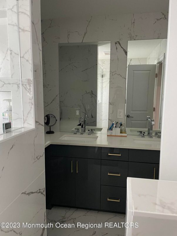 Bathroom, Dual Sink Vanities, Interior, Marble, Marble Walls