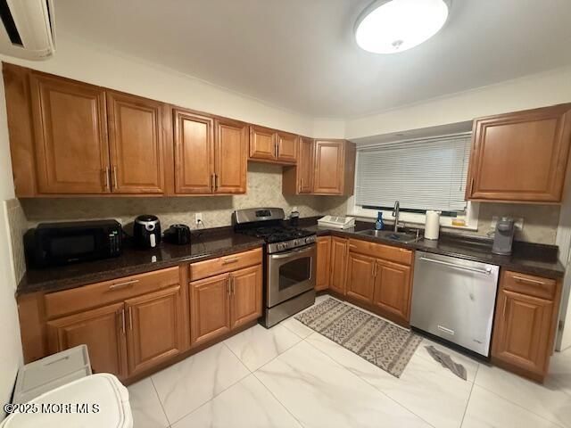 Interior, Kitchen, Stainless Steel Appliances