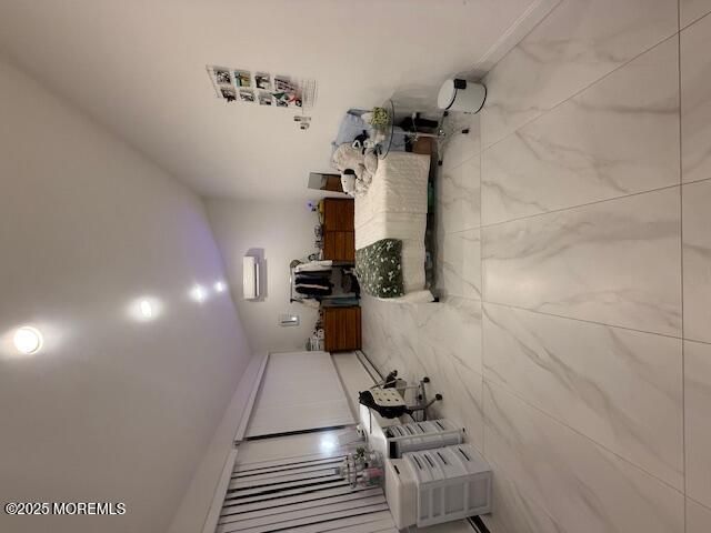 Bathroom, Interior, Marble Walls, Recessed Lighting