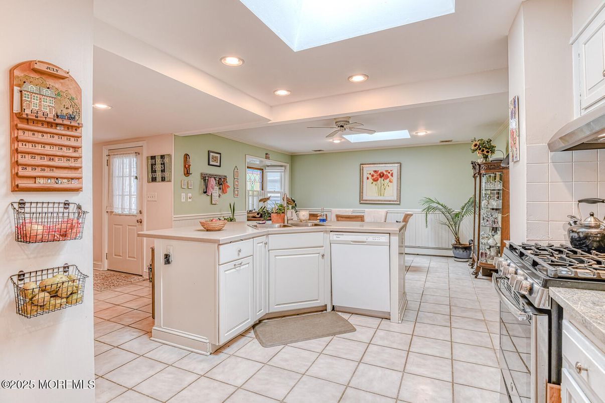 Interior, Kitchen, Recessed Lighting