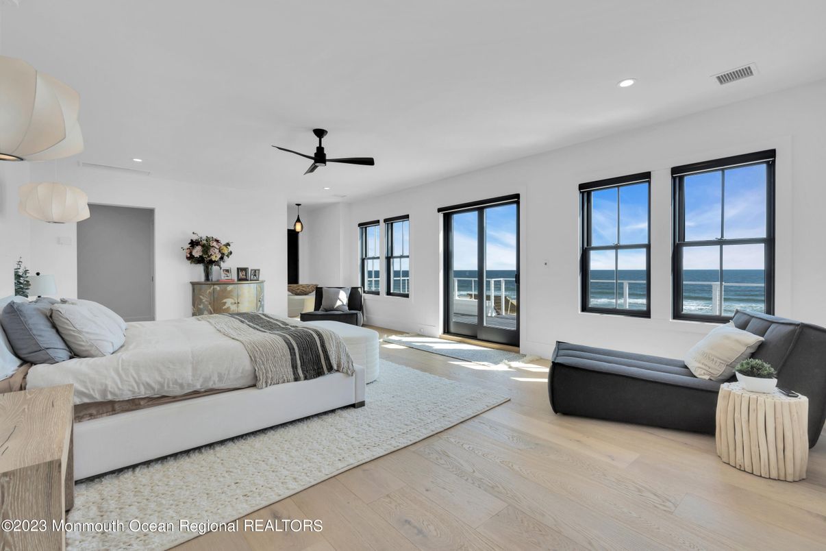 Bedroom, Interior, Recessed Lighting, Water, Wood Texture Flooring