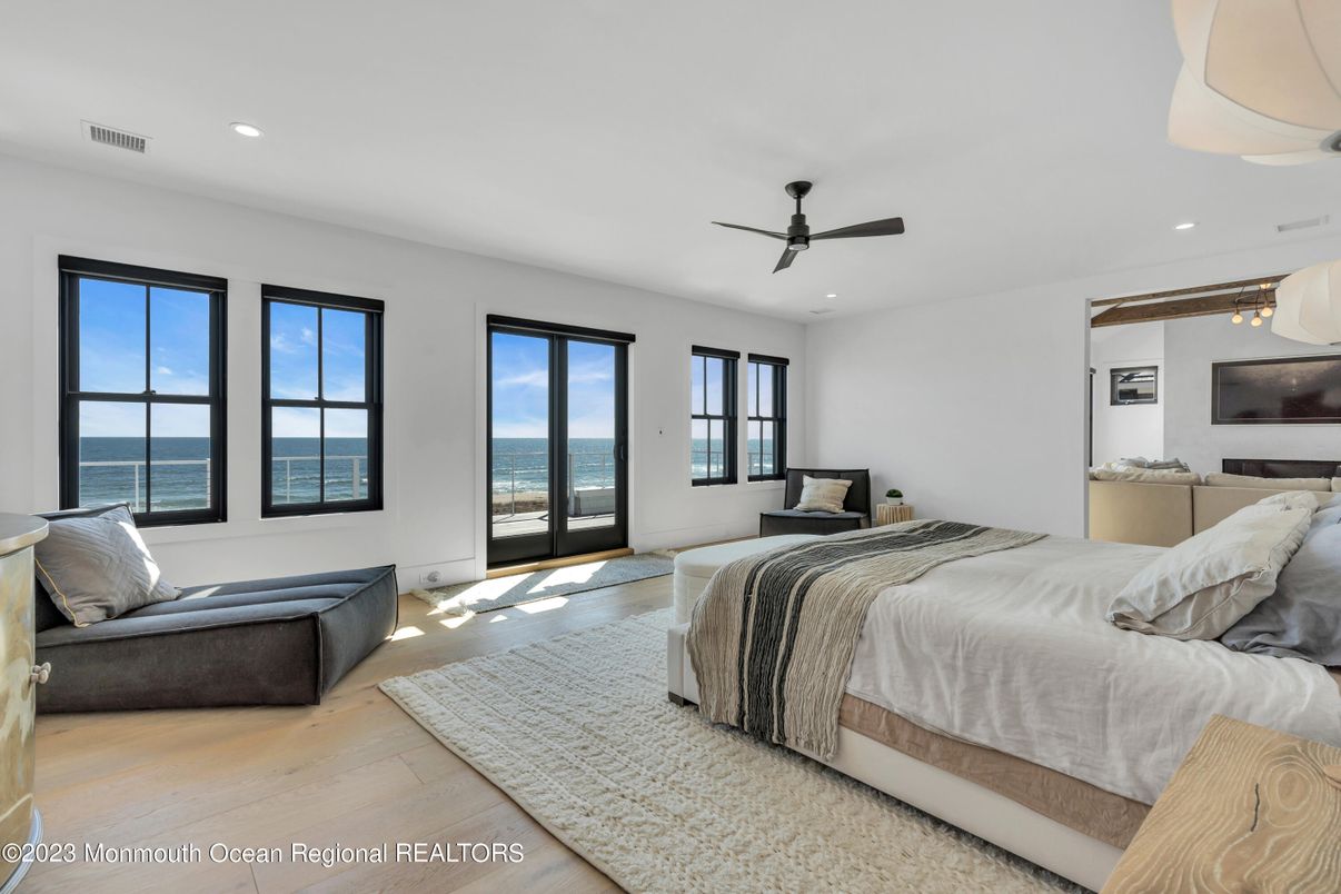 Bedroom, Interior, Recessed Lighting, Water, Wood Texture Flooring