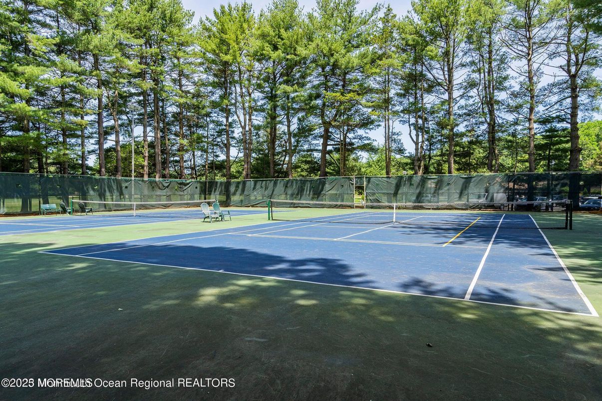 Exterior, Tennis Courts