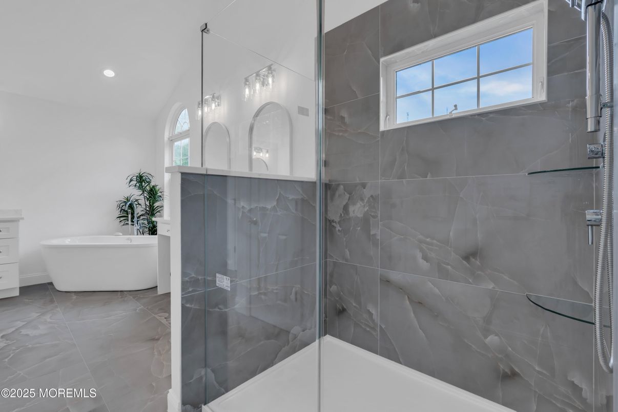 Bathroom, Free Standing Baths, Glass Shower, Interior, Pendant Lights, Recessed Lighting