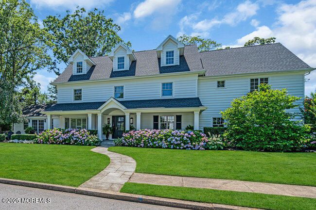 Exterior, Facade, Georgian