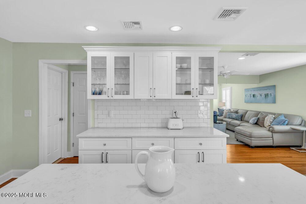 Interior, Kitchen, Living room, Recessed Lighting, Wood Texture Flooring