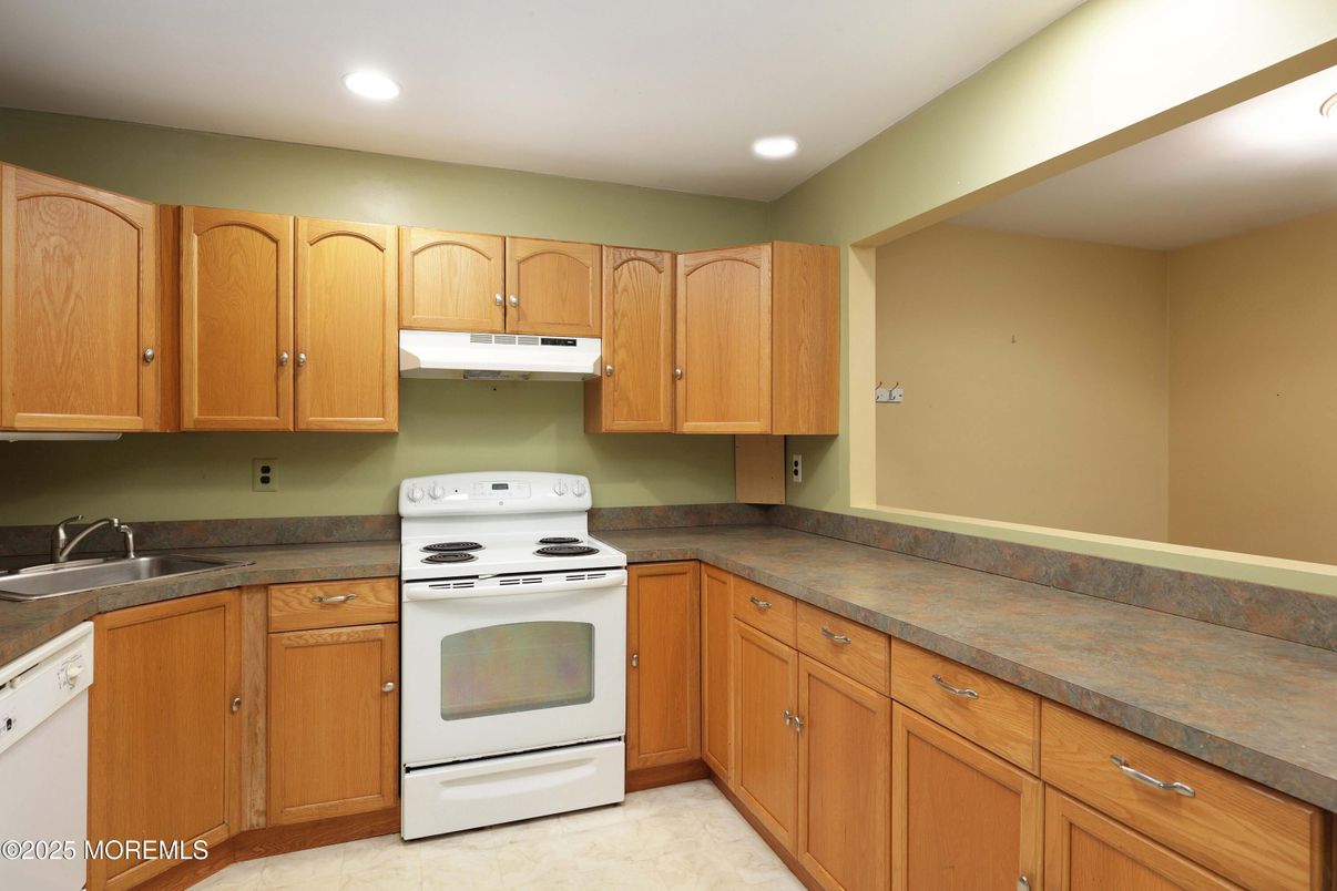 Interior, Kitchen, Recessed Lighting