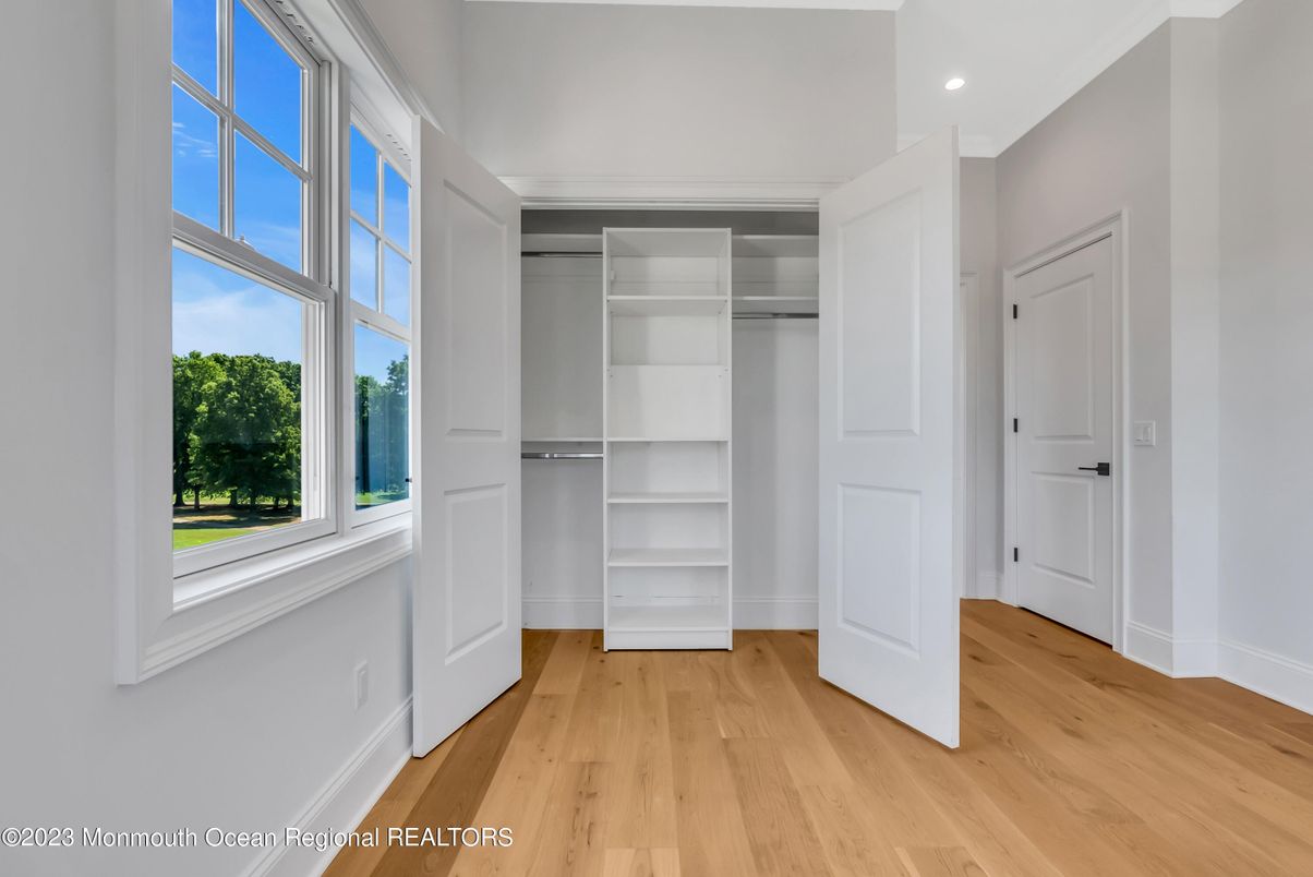 Interior, Recessed Lighting, Walk-in Closets, Wood Texture Flooring