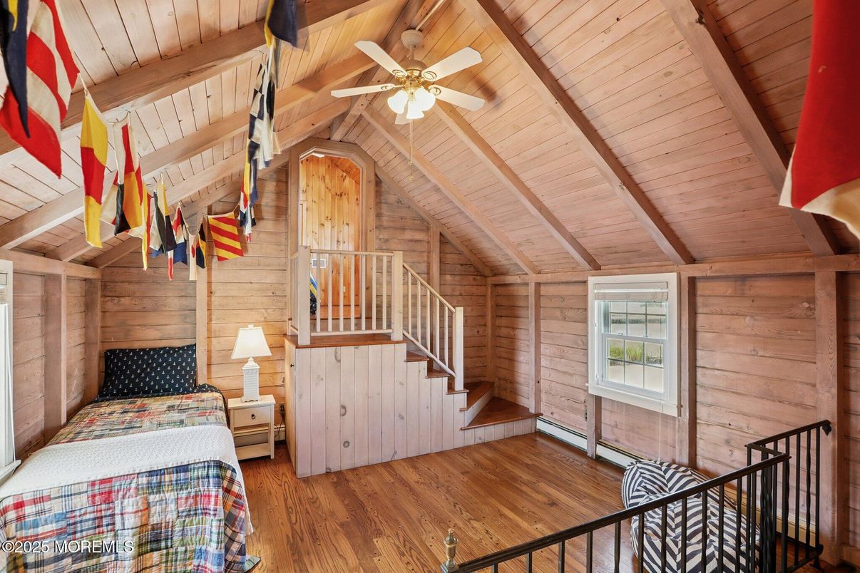 Bedroom, Interior, Wooden Beams, Wooden Ceilings, Wood Texture Flooring, Wooden Walls