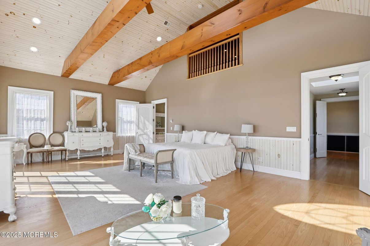 Bedroom, Dining room, Interior, Recessed Lighting, Wooden Beams, Wooden Ceilings, Wood Texture Flooring