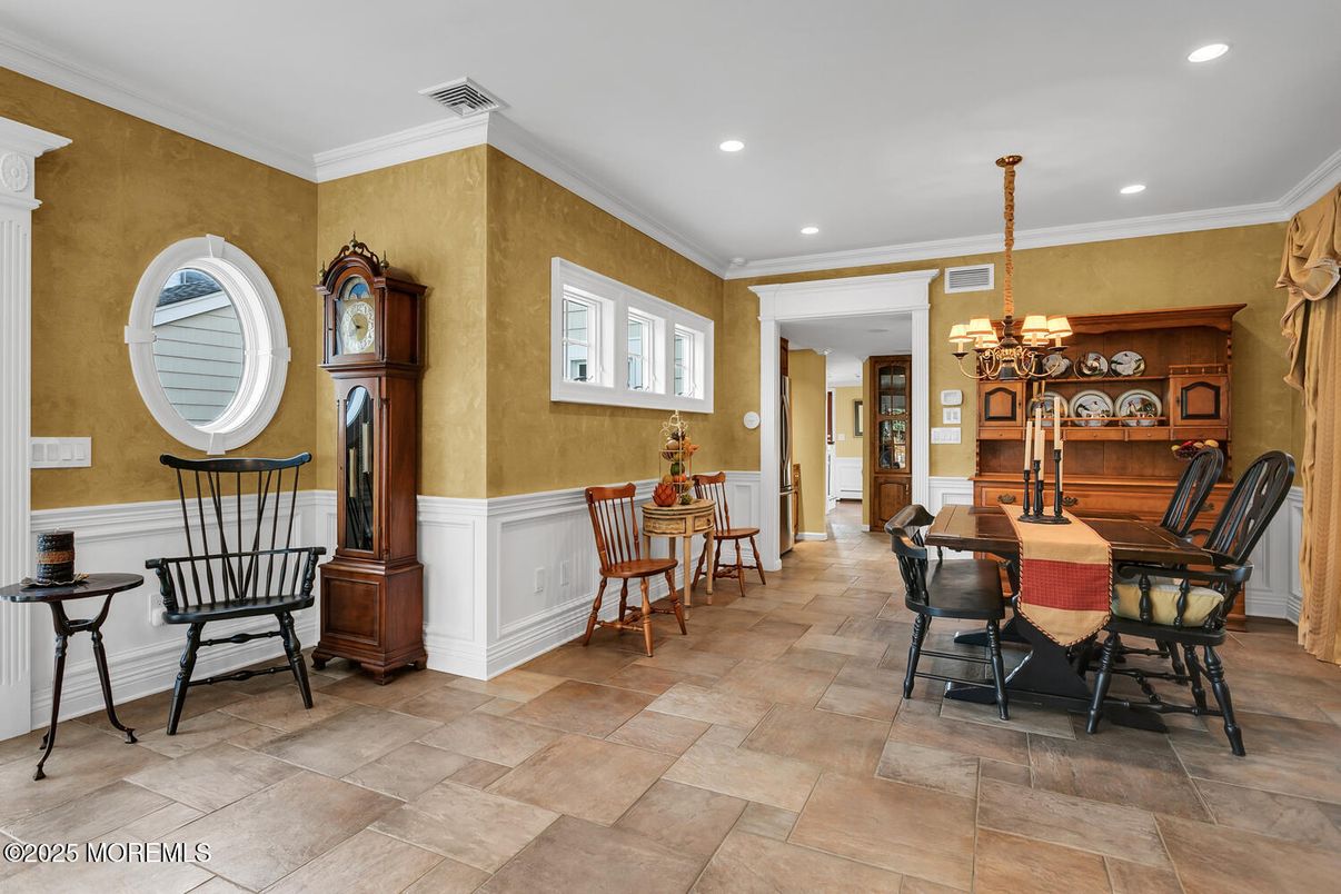 Chandelier, Dining room, Interior, Recessed Lighting