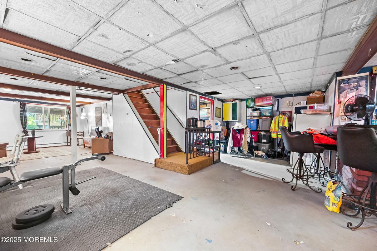 Fitness Equipment, Interior, Recessed Lighting