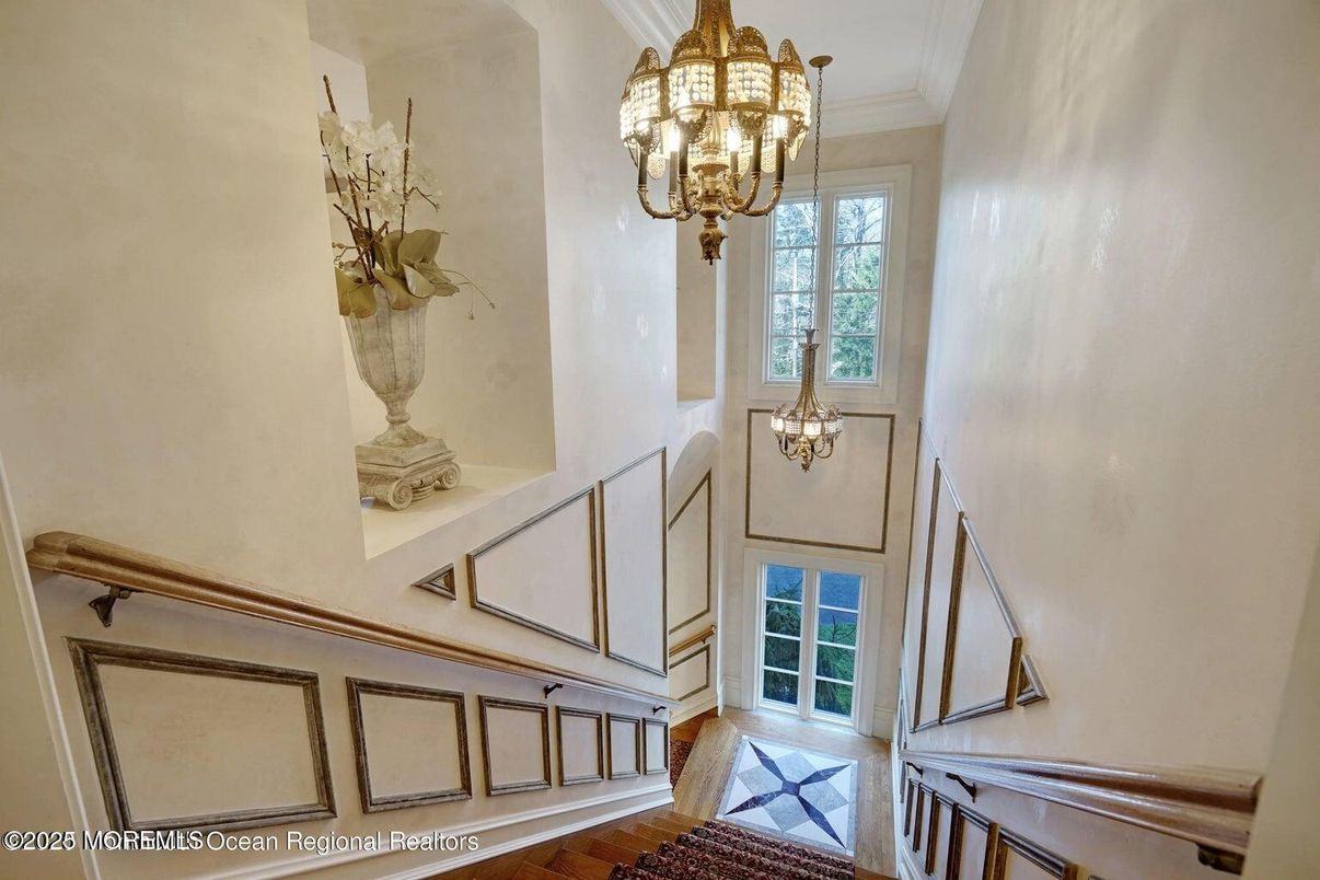 Chandelier, Interior, Wood Texture Flooring