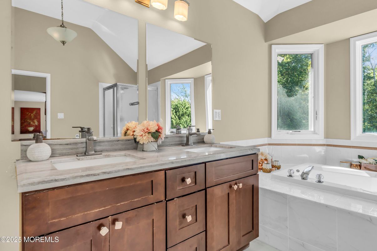 Bathroom, Dual Sink Vanities, Interior, Pendant Lights