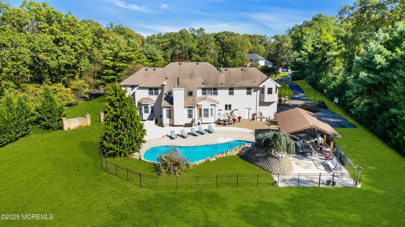 Backyard, Exterior, Pool