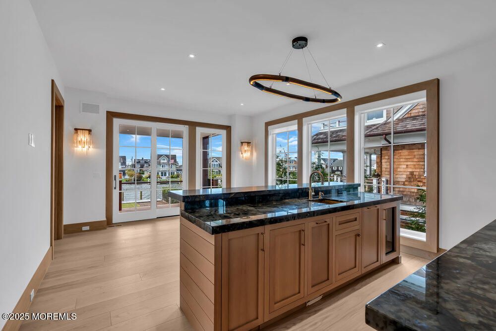 Interior, Pendant Lights, Recessed Lighting, Wood Texture Flooring