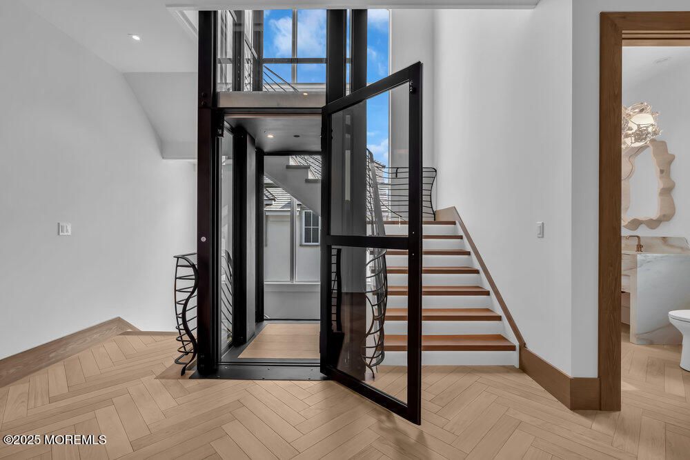 Bathroom, Interior, Recessed Lighting, Wood Texture Flooring