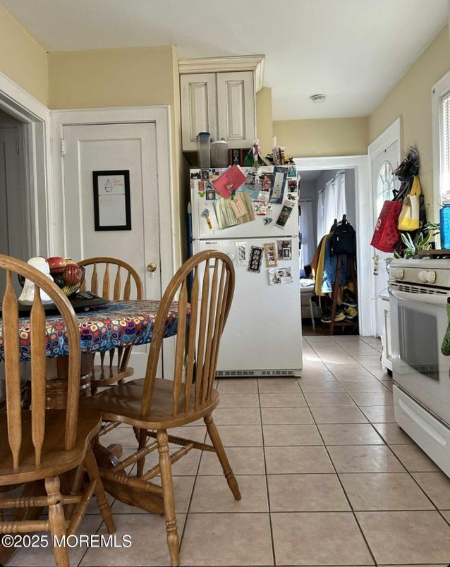Dining room, Interior