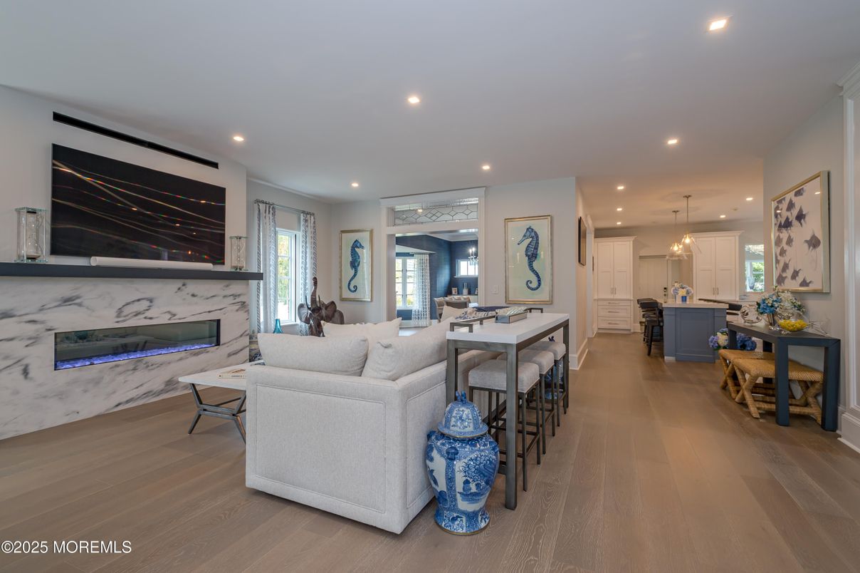 Fireplace, Interior, Kitchen, Living room, Marble Walls, Pendant Lights, Recessed Lighting, Wood Texture Flooring