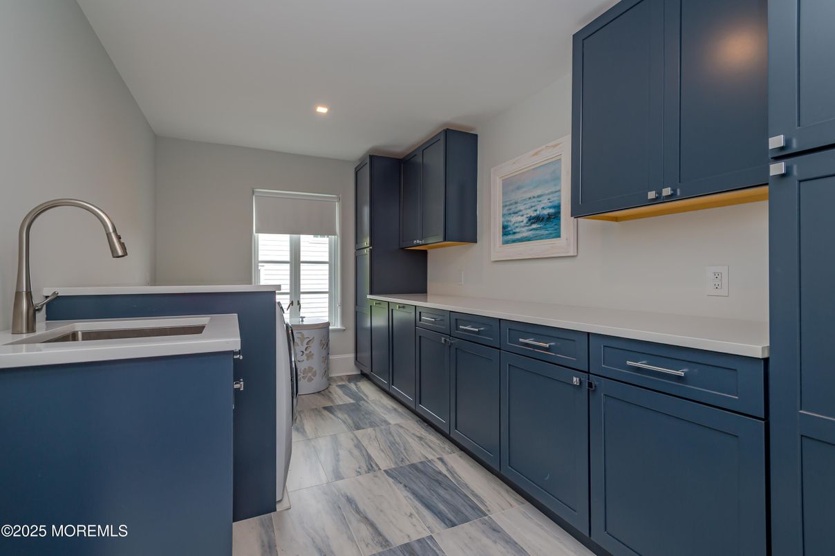 Interior, Kitchen, Marble, Recessed Lighting
